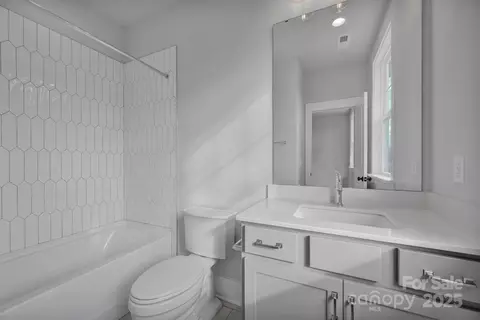 207 Davidson Gateway Dr, Davidson, NC 28036 photo 11