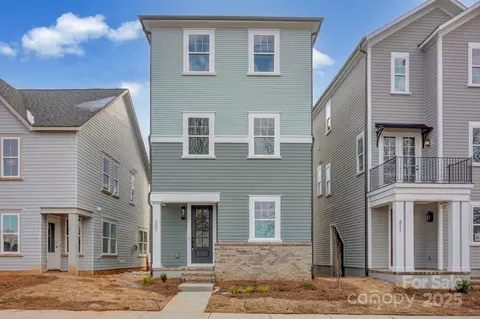207 Davidson Gateway Dr, Davidson, NC 28036