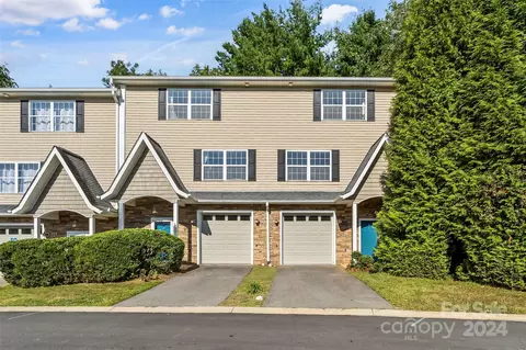 1 Terrace Ct, Asheville, NC 28804