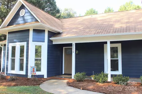 21233 Pine Ridge Dr, Cornelius, NC 28031