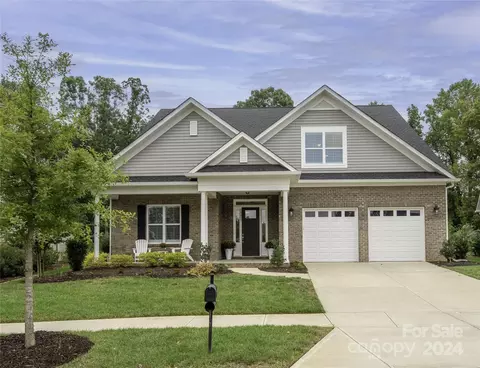 30025 Amelia Salem Dr, Cornelius, NC 28031