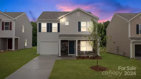 96 Madelyn Dr, Clyde, NC 28721 photo 2