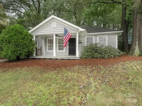 2212 Stratford Ave, Charlotte, NC 28205