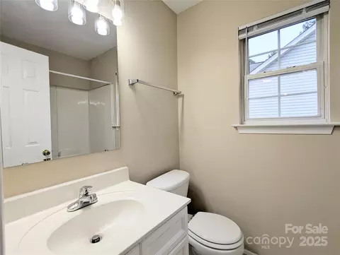 602 Gusty Ct, Charlotte, NC 28208 photo 24