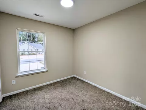 602 Gusty Ct, Charlotte, NC 28208 photo 21