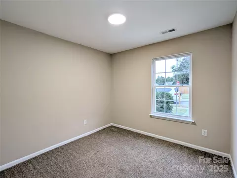 602 Gusty Ct, Charlotte, NC 28208 photo 23