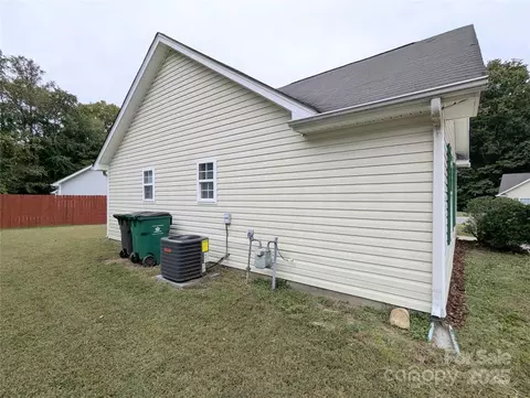602 Gusty Ct, Charlotte, NC 28208 photo 27