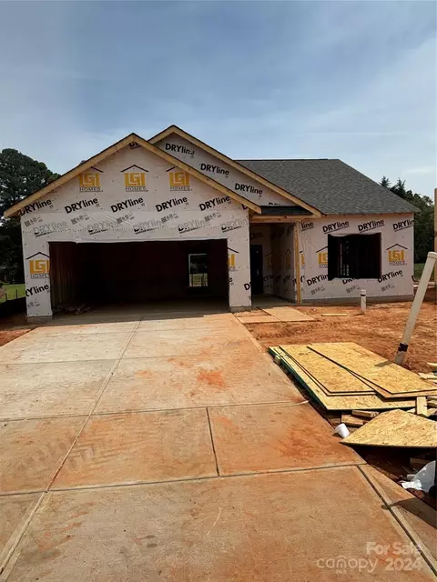 1441 Nia Rd, Charlotte, NC 28215