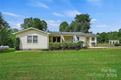 1461 Doggett Rd, Forest City, NC 28043