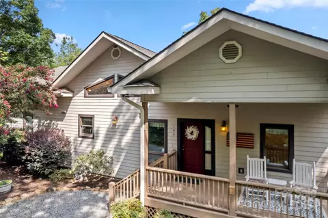 190 Tanglewood Trl, Lake Lure, NC 28746
