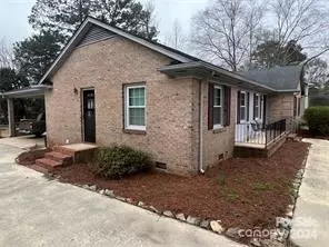 409 Arrowood Ave, Lancaster, SC 29720 photo 2