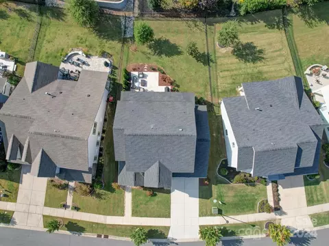 389 Sensibility Cir, Fort Mill, SC 29708 photo 6