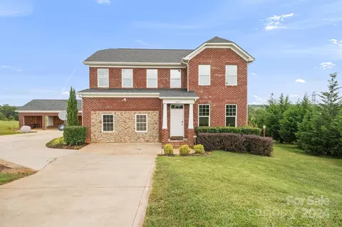 2038 Whiteners Farm Rd, Lincolnton, NC 28092
