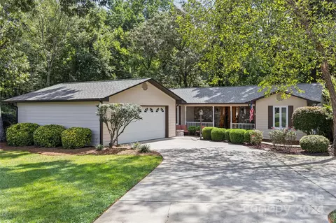 125 Owl Hollow Ln, Statesville, NC 28625