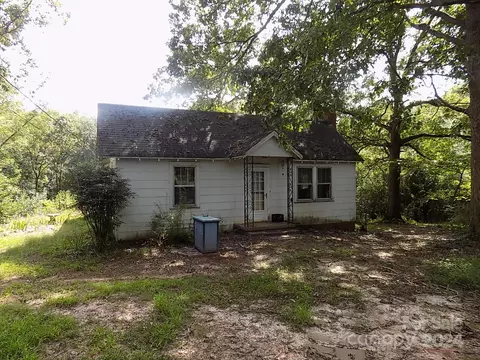 719 Mauney Rd, Stanley, NC 28164