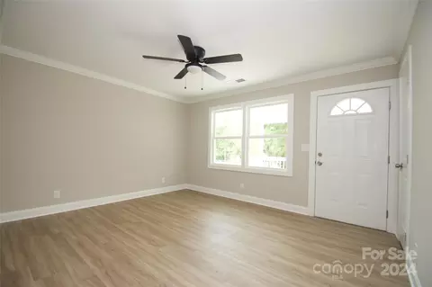 Living - 406 Connor St, Lancaster, SC 29720 photo 1 of 1