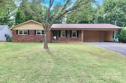 168 Mooreland Rd, Mooresville, NC 28117