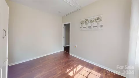 5413 Glenview Dr, Hickory, NC 28602 photo 12