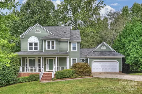 10000 Avon Farm Ln, Charlotte, NC 28269