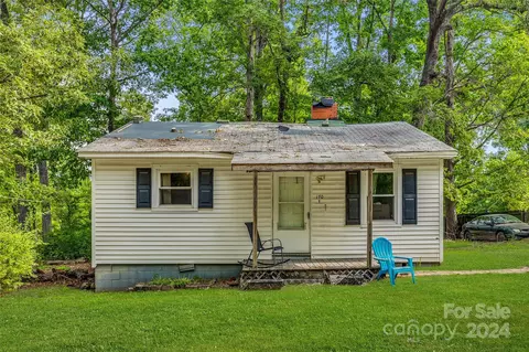 170 Spring Meadow Dr, Clover, SC 29710