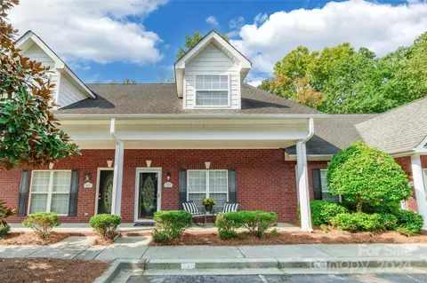 541 Knighton Hill Rd, Rock Hill, SC 29732