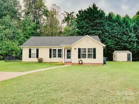 128 Gilcrest Ln, Troutman, NC 28166