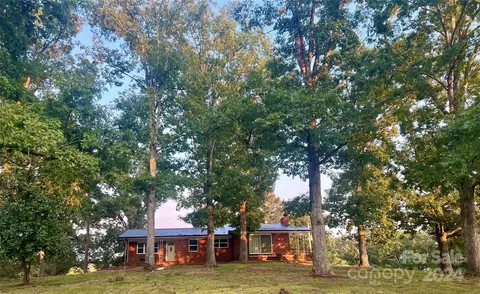 5498 Rocky River Rd, Oakboro, NC 28129