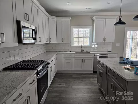Kitchen - 2054 Cane Mill Rd, Lancaster, SC 29720 photo 2 of 2