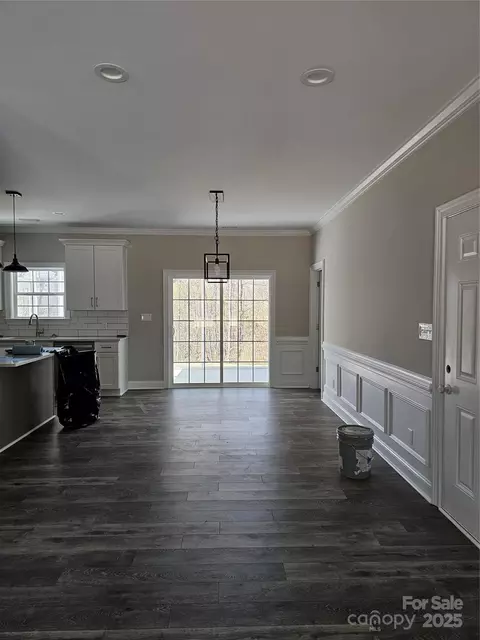 Living - 2054 Cane Mill Rd, Lancaster, SC 29720 photo 3 of 3