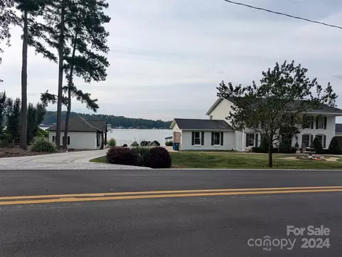 612 Kenway Loop, Mooresville, NC 28117