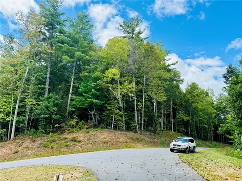 Round Mountain 90 Parkway #90, Lenoir, NC 28645