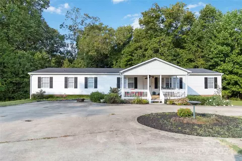 7215 Van Wyck Rd, Lancaster, SC 29720