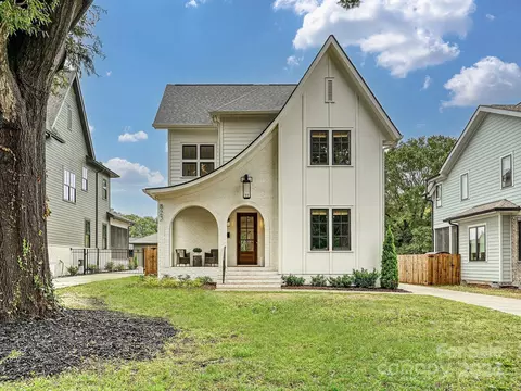 823 Tennyson Dr, Charlotte, NC 28208