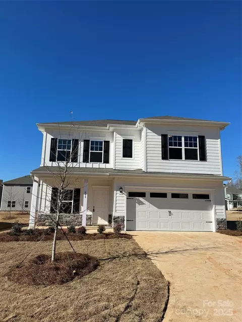 608 Lispenard Ct, Mount Holly, NC 28120