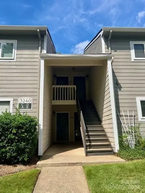 3240 Heathstead B Pl #B, Charlotte, NC 28210