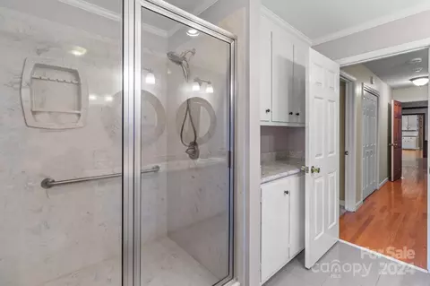 Bath - 180 Regency Rd, Salisbury, NC 28147 photo 2 of 3