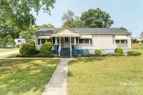 3658 Dry Ponds Rd, Granite Falls, NC 28630