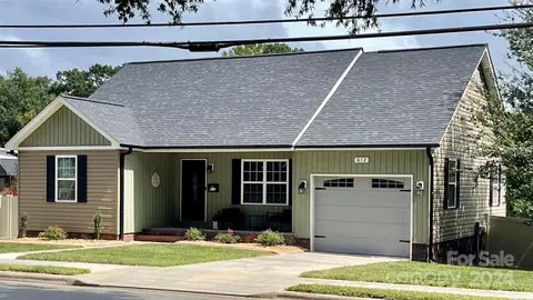 612 N 2nd St, Albemarle, NC 28001