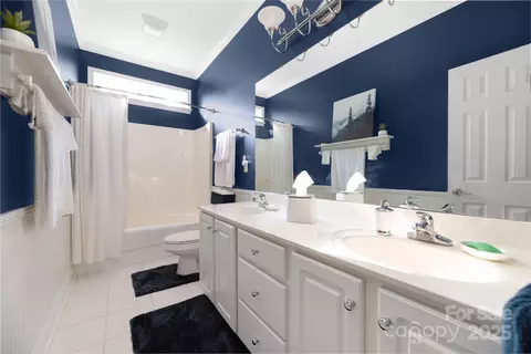 Bath - 7457 Waterleaf Ct, Stanley, NC 28164 photo 5 of 5