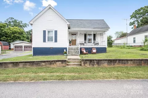 135 Davie St, Cooleemee, NC 27014