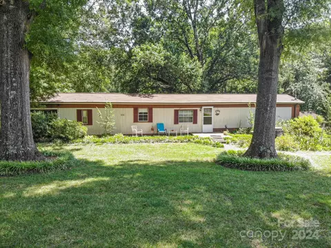 4537 Sunrise Beach Rd, Catawba, NC 28609