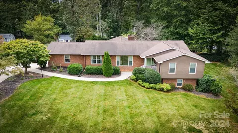 1495 Arden Dr, Lincolnton, NC 28092