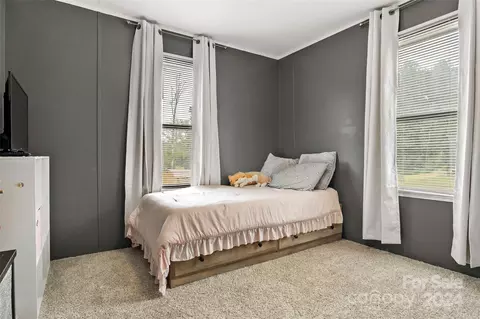 Bedroom - 238 Apache Path, Marion, NC 28752 photo 5 of 9