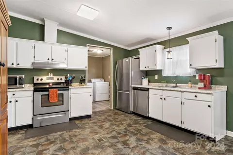 Other - 238 Apache Path, Marion, NC 28752 photo 6 of 10
