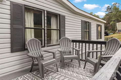 Exterior - 238 Apache Path, Marion, NC 28752 photo 5 of 6