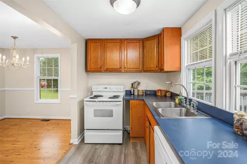 Kitchen - 219 Hamby Mountain Rd, Purlear, NC 28665 photo 1 of 2
