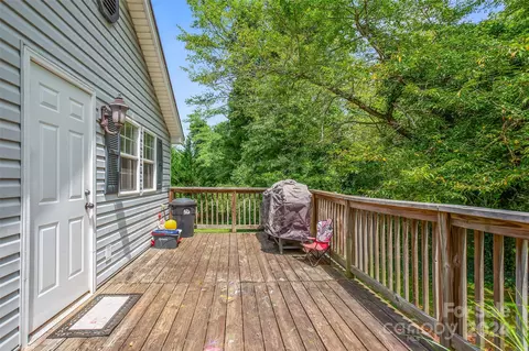 Exterior - 219 Hamby Mountain Rd, Purlear, NC 28665 photo 3 of 10