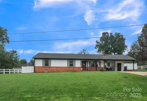 192 Dunlap Loop, Statesville, NC 28625