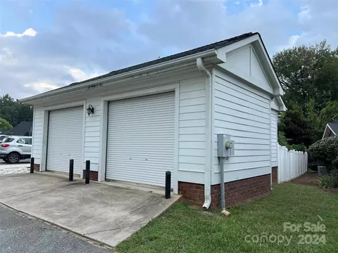 5550 Yorke Nw St NW, Concord, NC 28027