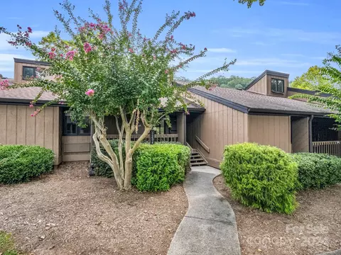 147 W Lake S 1204 Dr S #1204, Lake Lure, NC 28746